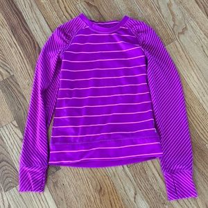 Girls long sleeved Rebook shirt size 8-10